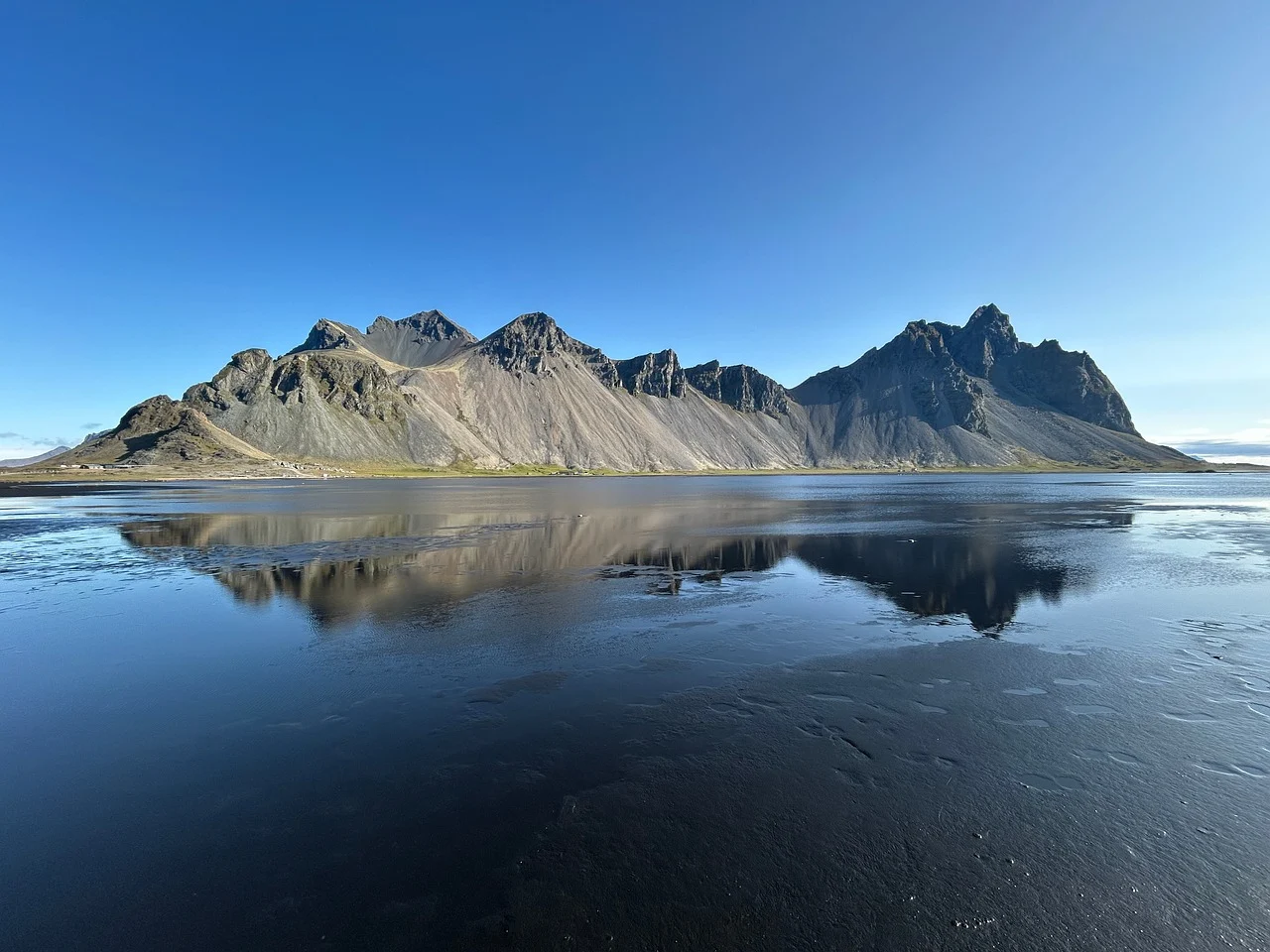 Eco-Travel in Iceland: A Land of Fire and Ice